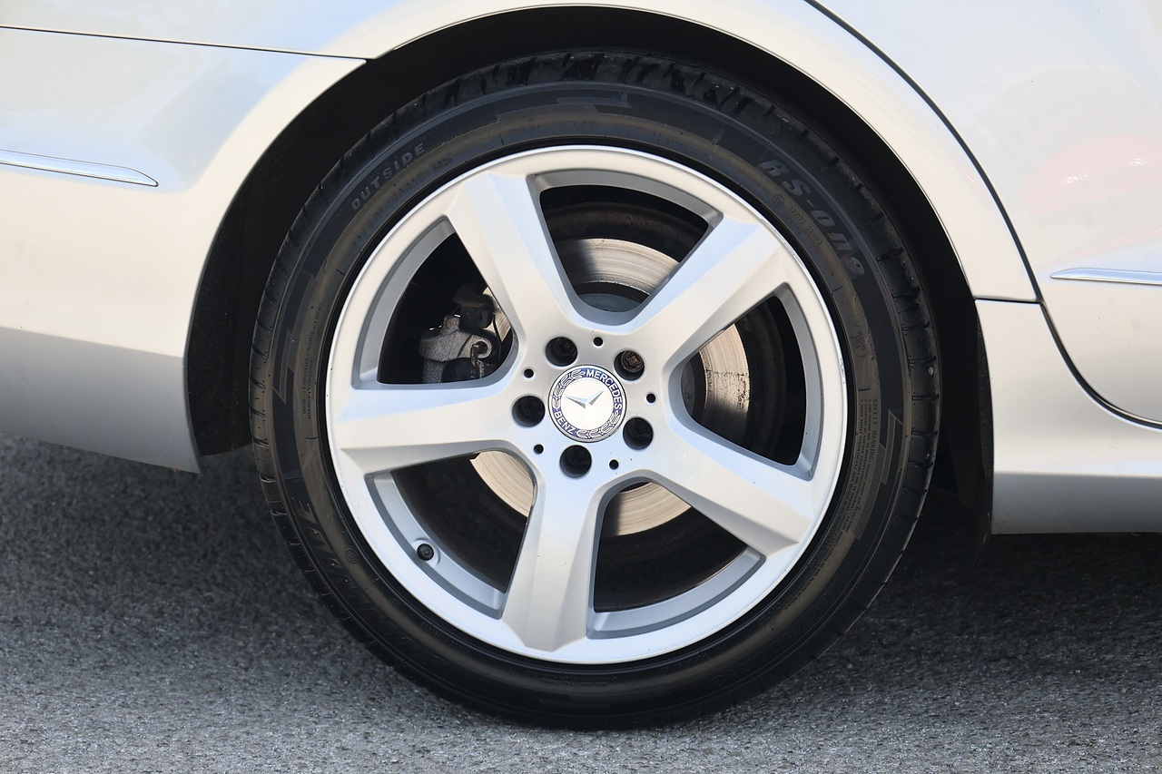 Mercedes-Benz CLS 350 Full Mercedes Main Dealer History - Large 34