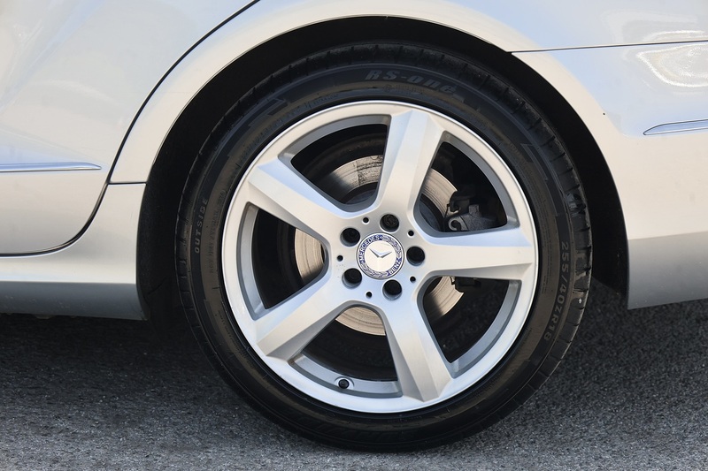 Mercedes-Benz CLS 350 Full Mercedes Main Dealer History Image 33