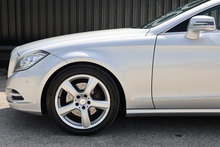 Mercedes-Benz CLS 350 Full Mercedes Main Dealer History - Thumb 28