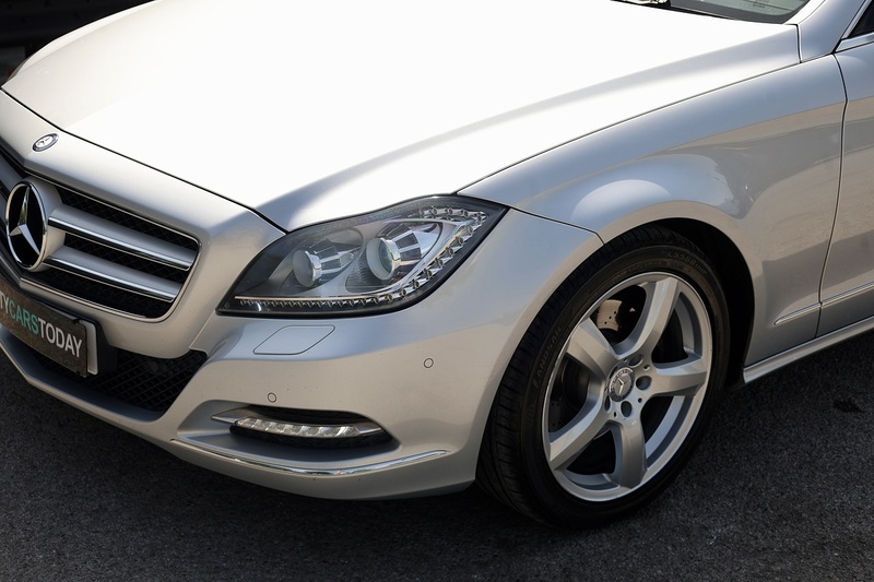 Mercedes-Benz CLS 350 Full Mercedes Main Dealer History Image 27