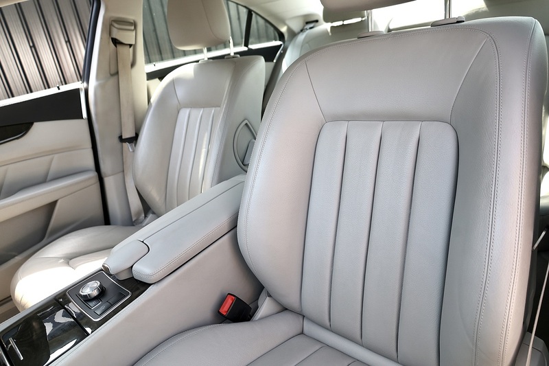 Mercedes-Benz CLS 350 Full Mercedes Main Dealer History Image 8