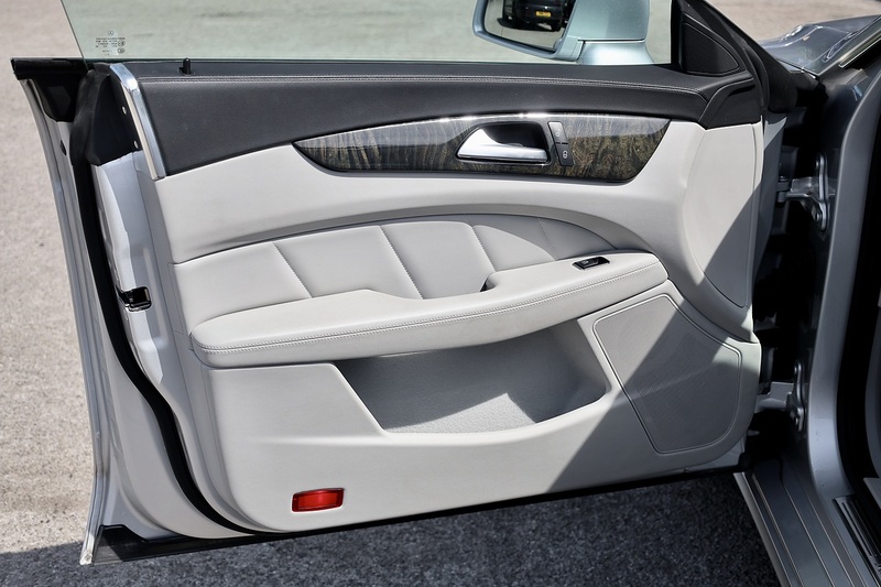 Mercedes-Benz CLS 350 Full Mercedes Main Dealer History Image 20
