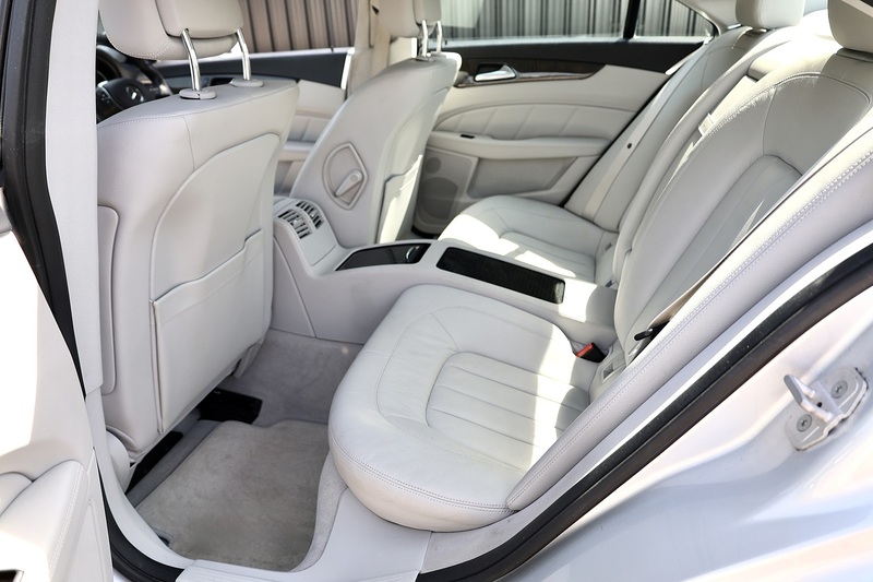 Mercedes-Benz CLS 350 Full Mercedes Main Dealer History Image 10