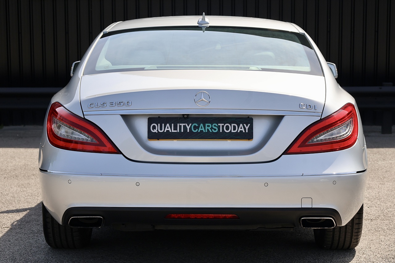 Mercedes-Benz CLS 350 Full Mercedes Main Dealer History - Large 4