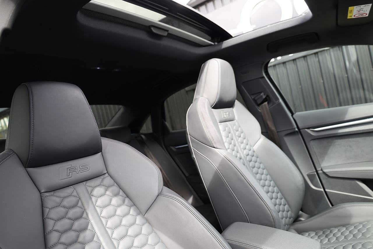 Audi RS3 Vorsprung Huge Spec + Full Audi History + Audi Warranty - Large 8