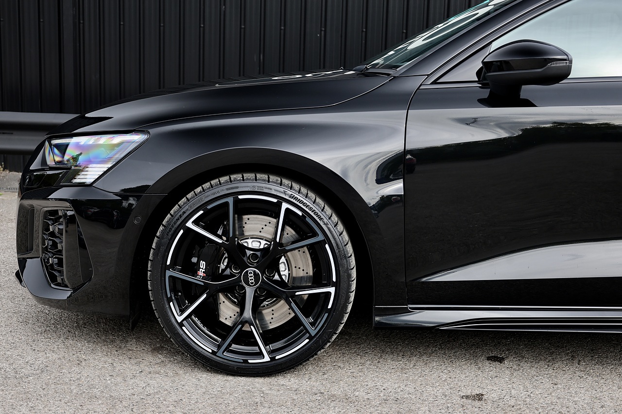 Audi RS3 Vorsprung Huge Spec + Full Audi History + Audi Warranty - Large 33