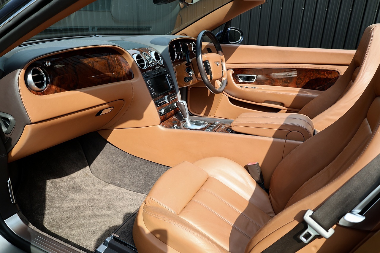 Bentley Continental GTC W12 Rare Specification + Beautiful Condition - Large 2