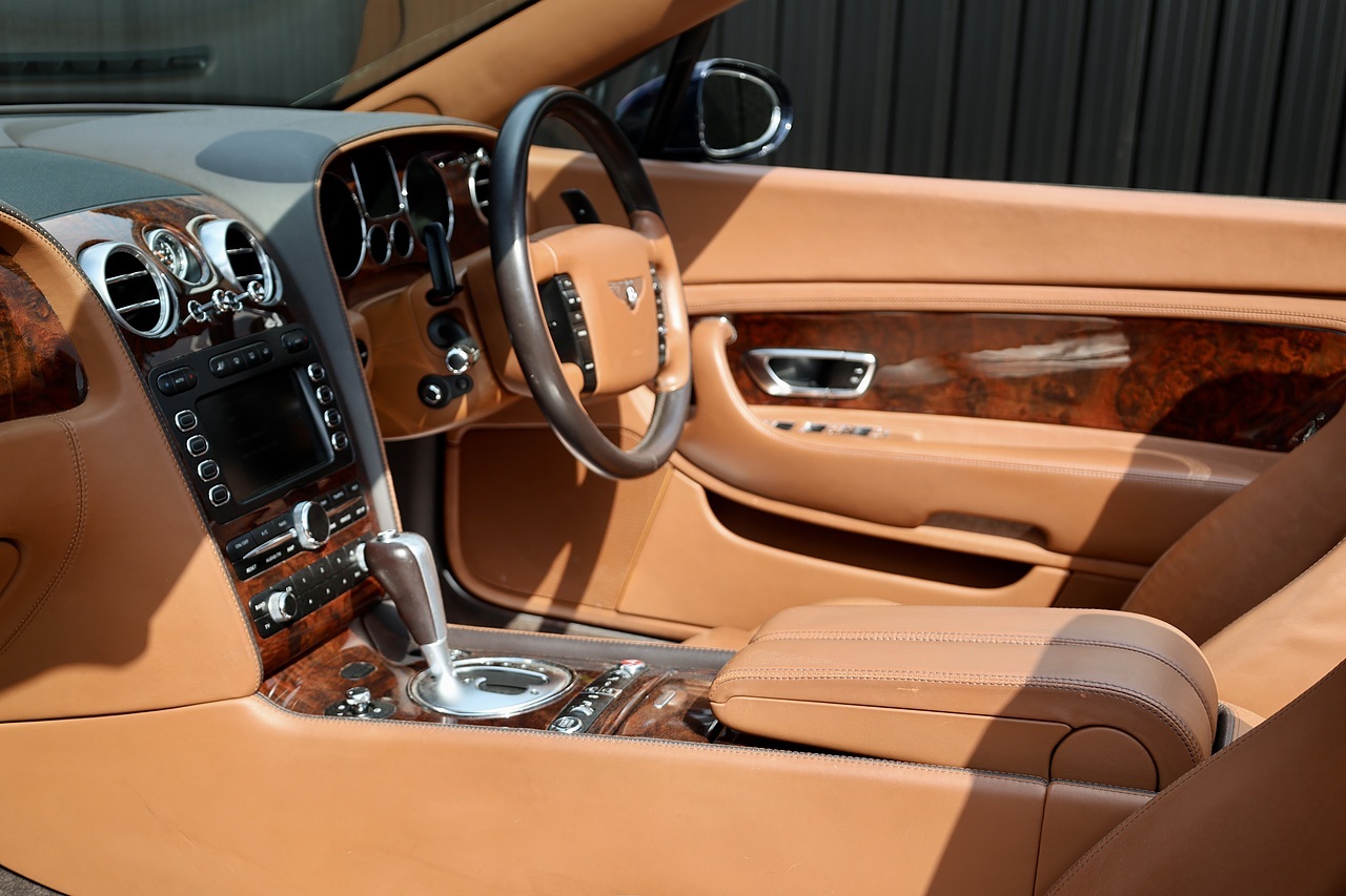 Bentley Continental GTC W12 Rare Specification + Beautiful Condition - Large 19