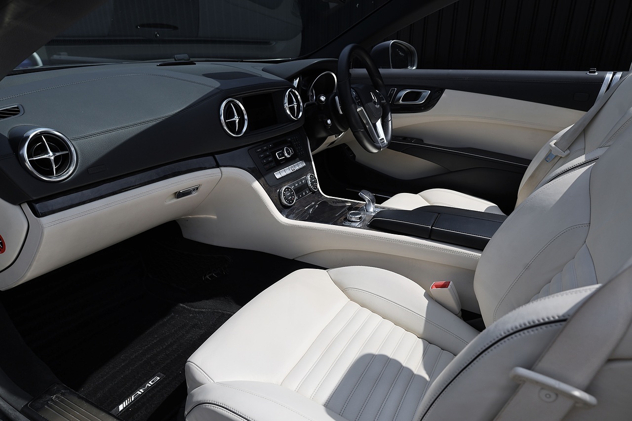 Mercedes-Benz SL 350 AMG Sports Pack 1 Owner + £13,500 Cost Options + Very Rare - Large 2