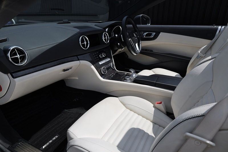Mercedes-Benz SL 350 AMG Sports Pack 1 Owner + £13,500 Cost Options + Very Rare Image 2