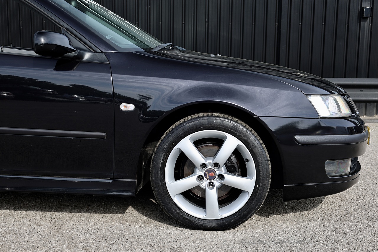 Saab 9-3 Vector Convertible 1 Former Keeper + Just Serviced by Saab Specialist - Large 19
