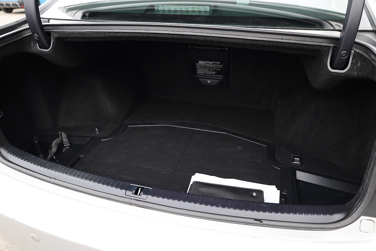 Lexus IS 250 SE-L Glass Sunroof + High Spec + Just Serviced by Lexus - Large 19
