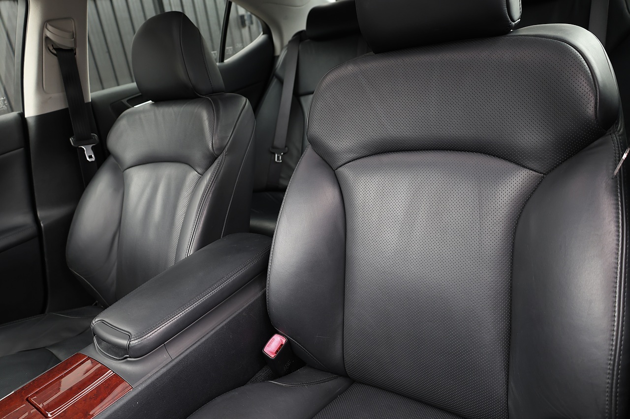Lexus IS 250 SE-L Glass Sunroof + High Spec + Just Serviced by Lexus - Large 10