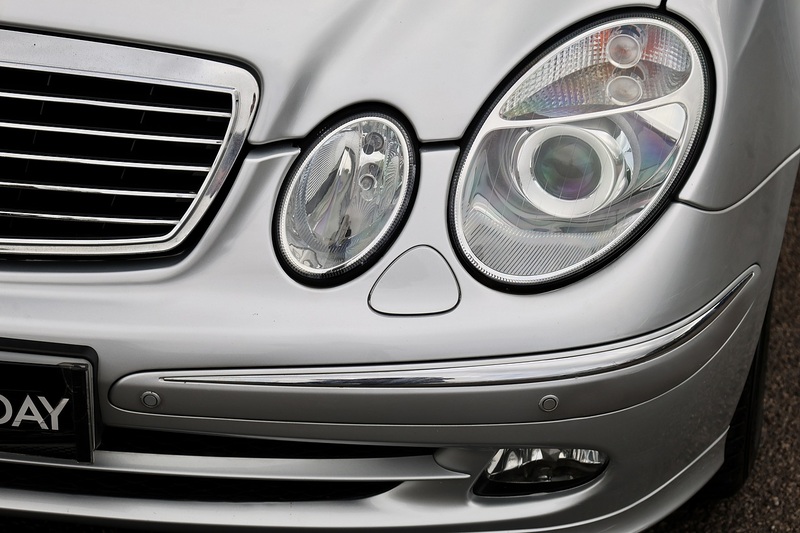 Mercedes-Benz E280 Avantgarde Rare Model + Just Serviced by MB Dealer + ULEZ Image 14
