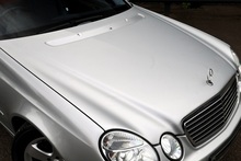 Mercedes-Benz E280 Avantgarde Rare Model + Just Serviced by MB Dealer + ULEZ - Thumb 15