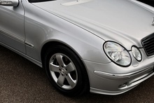Mercedes-Benz E280 Avantgarde Rare Model + Just Serviced by MB Dealer + ULEZ - Thumb 24