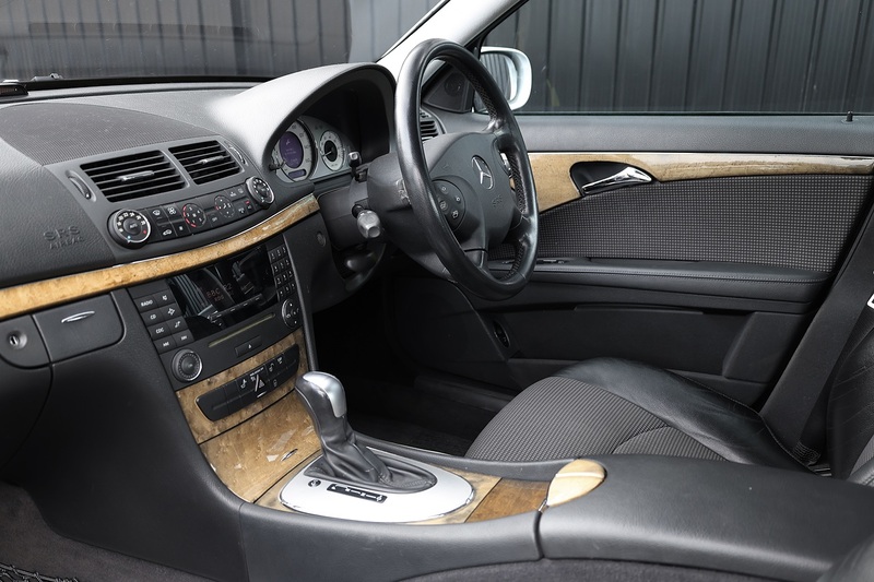 Mercedes-Benz E280 Avantgarde Rare Model + Just Serviced by MB Dealer + ULEZ Image 8