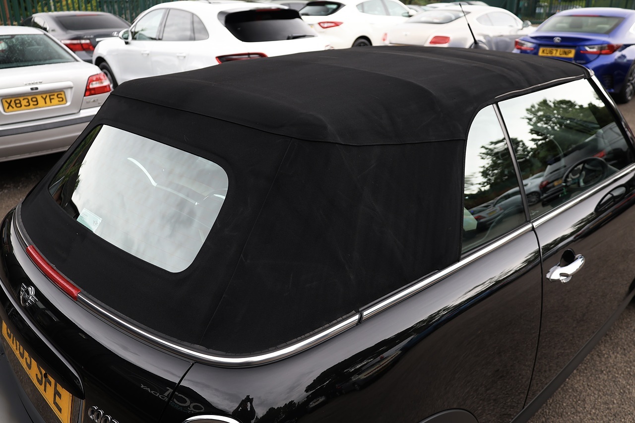 MINI Cooper S Convertiblw £4,500 Extras + CHILI Pack + Heated Leather + Harmon Kardon - Large 16