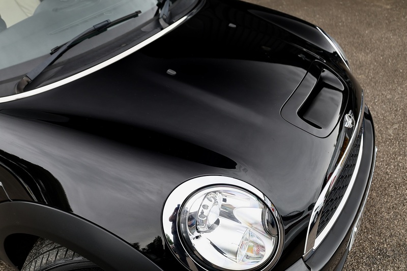 MINI Cooper S Convertiblw £4,500 Extras + CHILI Pack + Heated Leather + Harmon Kardon Image 24
