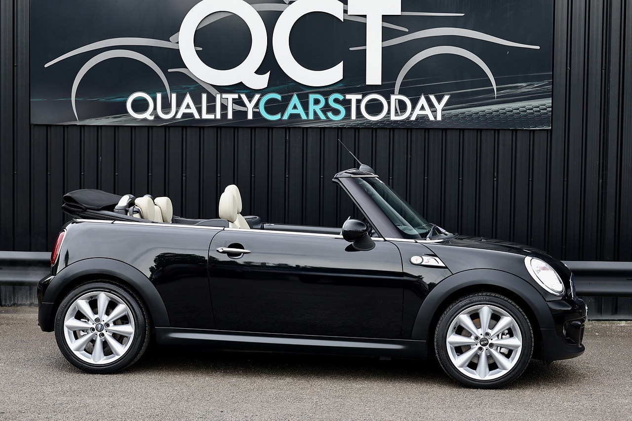 MINI Cooper S Convertiblw £4,500 Extras + CHILI Pack + Heated Leather + Harmon Kardon - Large 5