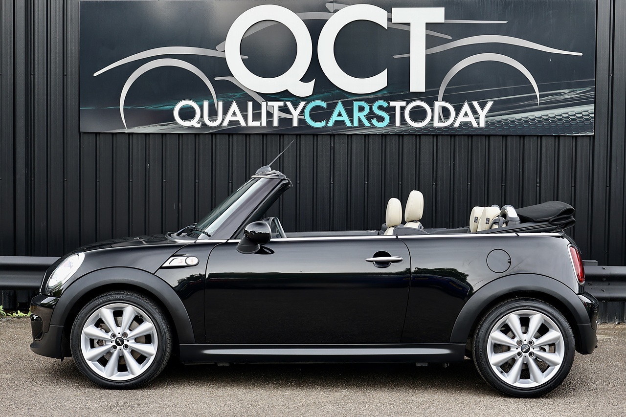 MINI Cooper S Convertiblw £4,500 Extras + CHILI Pack + Heated Leather + Harmon Kardon - Large 1