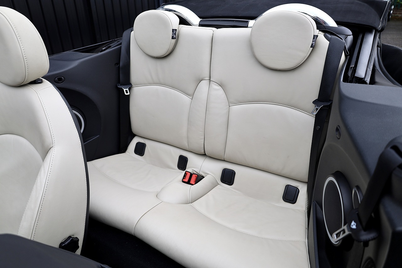 MINI Cooper S Convertiblw £4,500 Extras + CHILI Pack + Heated Leather + Harmon Kardon - Large 10