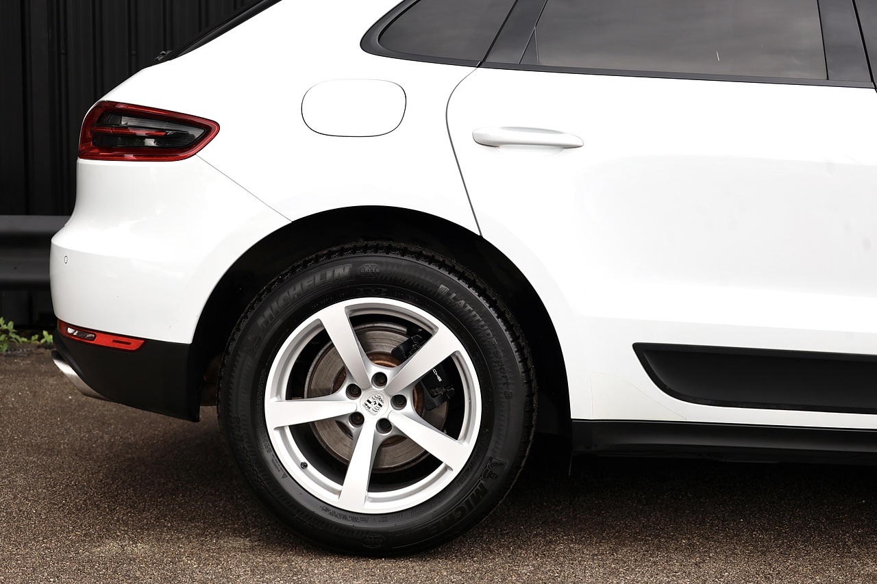 Porsche Macan 1 Lady Owner + Pano Roof + Reverse Camera - Large 20