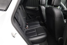 Porsche Macan 1 Lady Owner + Pano Roof + Reverse Camera - Thumb 12