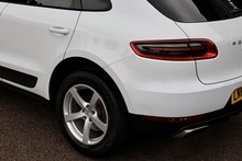 Porsche Macan 1 Lady Owner + Pano Roof + Reverse Camera - Thumb 29