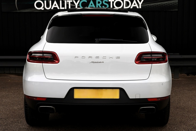 Porsche Macan 1 Lady Owner + Pano Roof + Reverse Camera Image 4