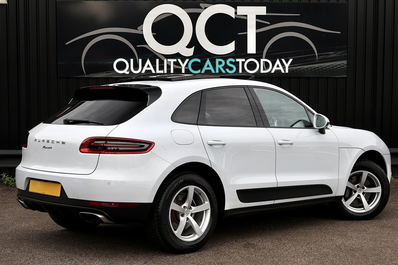 Porsche Macan 1 Lady Owner + Pano Roof + Reverse Camera - Large 6