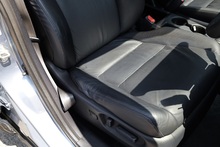 Honda CR-V EX 2 Former Keepers + 17 Services + Pano Roof - Thumb 26