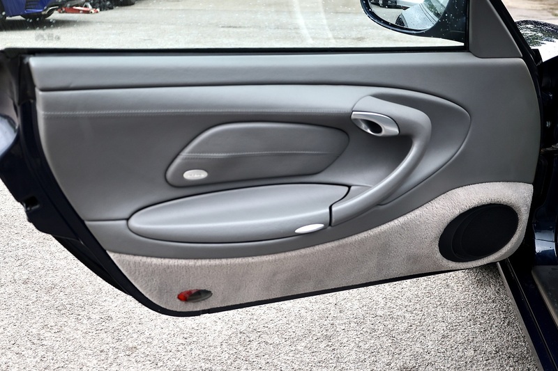Porsche 911 Convertible 3.4 litre + Manual + Hardtop + Rare Spec Image 39