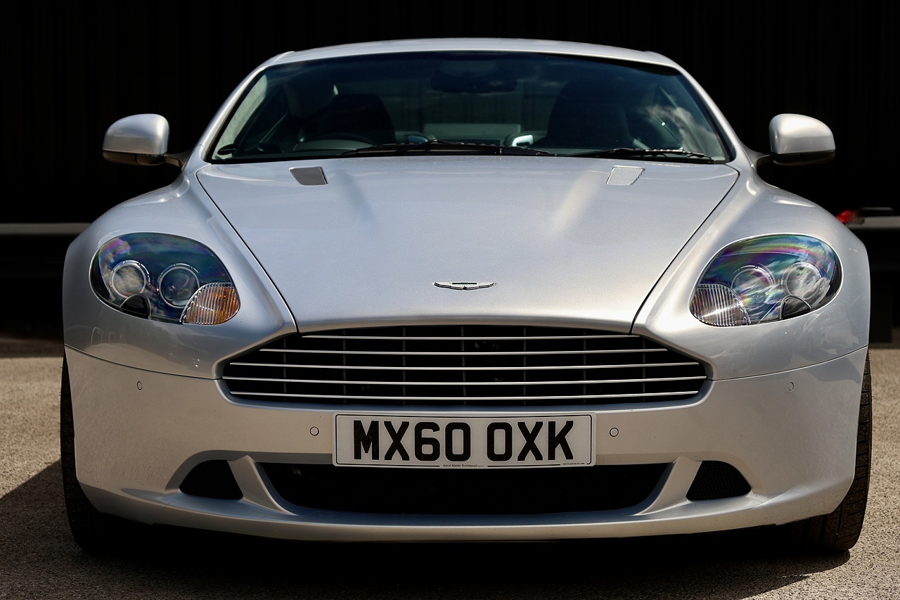 Aston Martin DB9 2 Former Keepers + Full Aston Martin Main Dealer History - Large 3