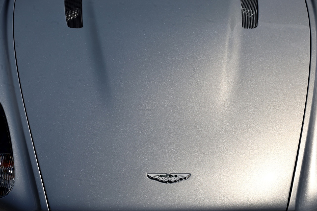 Aston Martin DB9 2 Former Keepers + Full Aston Martin Main Dealer History - Large 10
