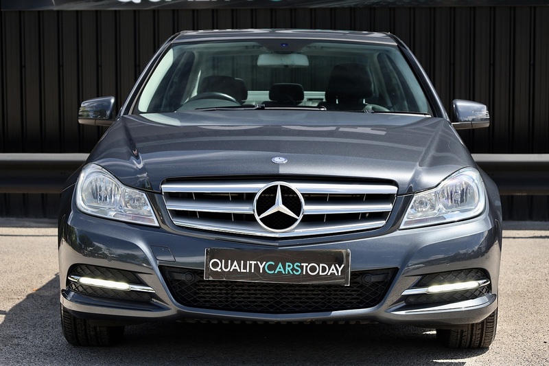 Mercedes-Benz C200 CDI Exec SE Auto 2 Former Keepers + Full Service History Image 4