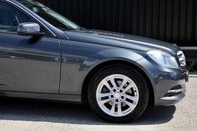 Mercedes-Benz C200 CDI Exec SE Auto 2 Former Keepers + Full Service History - Thumb 19