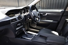 Mercedes-Benz C200 CDI Exec SE Auto 2 Former Keepers + Full Service History - Thumb 8