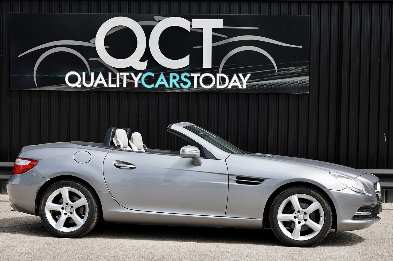 Mercedes-Benz SLK Fully Documented Service History + COMAND + Heated Seats - Large 12