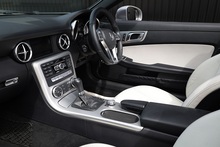 Mercedes-Benz SLK Fully Documented Service History + COMAND + Heated Seats - Thumb 6