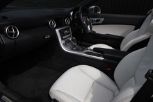 Mercedes-Benz SLK Fully Documented Service History + COMAND + Heated Seats - Thumb 2