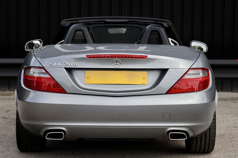 Mercedes-Benz SLK Fully Documented Service History + COMAND + Heated Seats Image 4