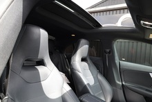 Mercedes-Benz CLA 220d AMG Line Premium Plus 1 Former Keeper + Full Service History - Thumb 12
