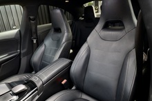 Mercedes-Benz CLA 220d AMG Line Premium Plus 1 Former Keeper + Full Service History - Thumb 16