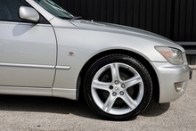 Lexus IS 200 SE Navigator UK Supplied + 1 Former Keeper + Lexus Service June 26 - Thumb 22
