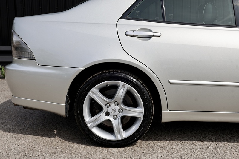 Lexus IS 200 SE Navigator UK Supplied + 1 Former Keeper + Lexus Service June 26 Image 21