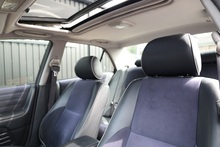 Lexus IS 200 SE Navigator UK Supplied + 1 Former Keeper + Lexus Service June 26 - Thumb 9