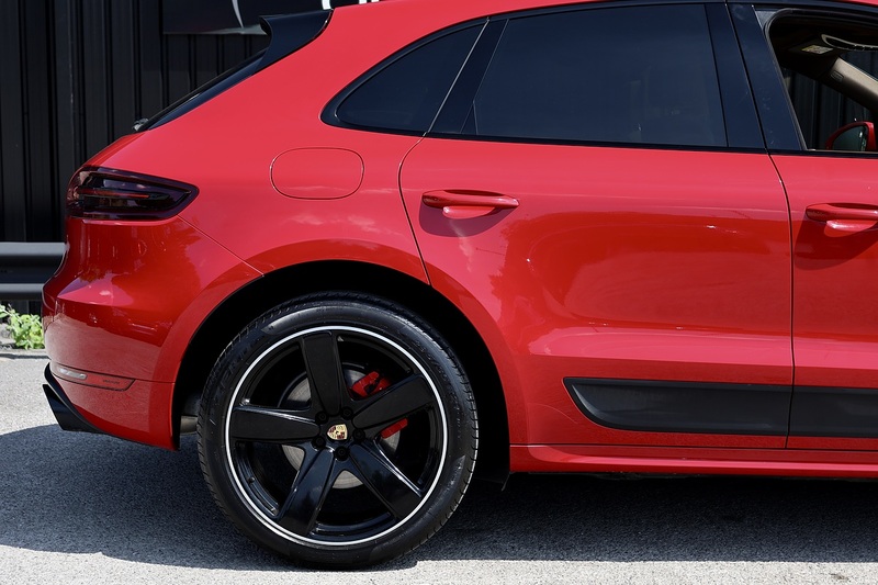 Porsche Macan GTS 2 Former Keepers + Huge / Rare Spec Image 26