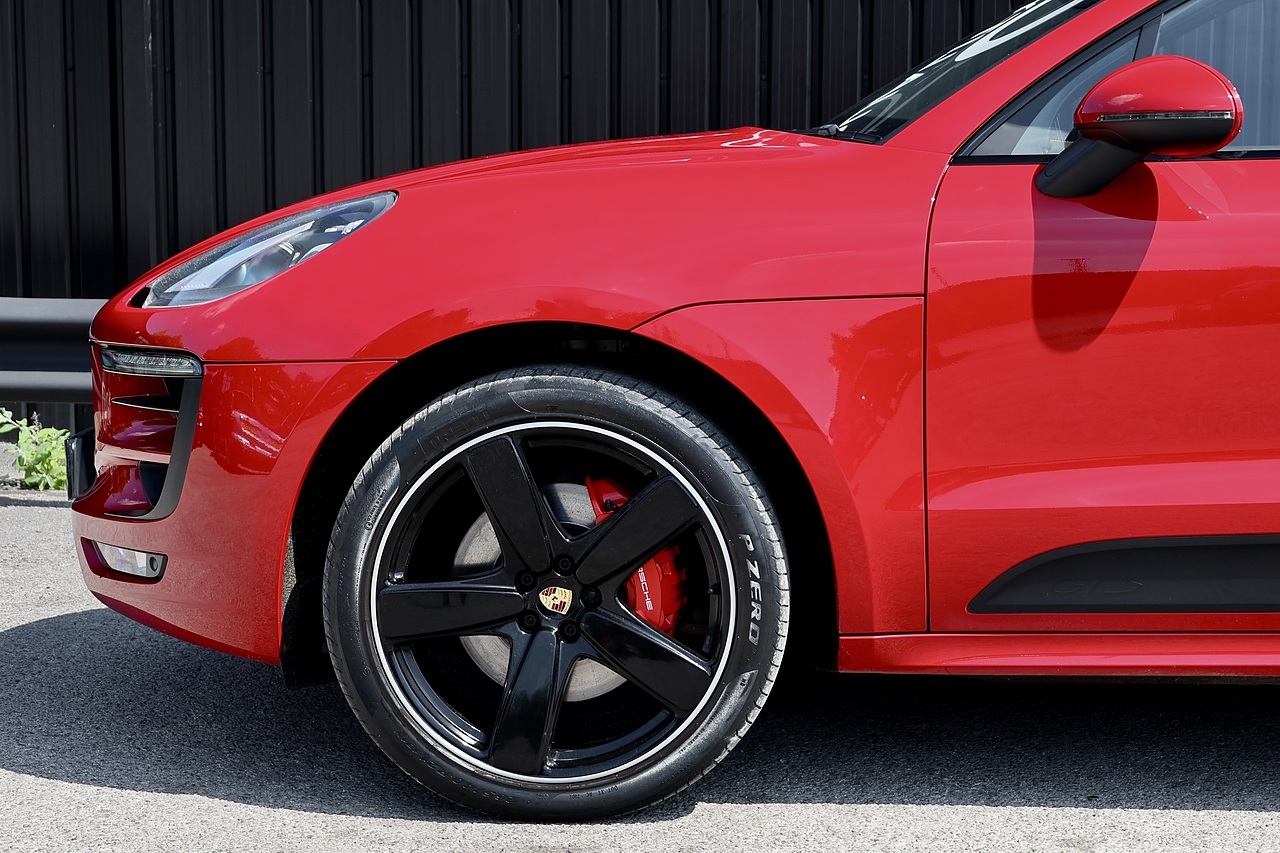 Porsche Macan GTS 2 Former Keepers + Huge / Rare Spec - Large 39