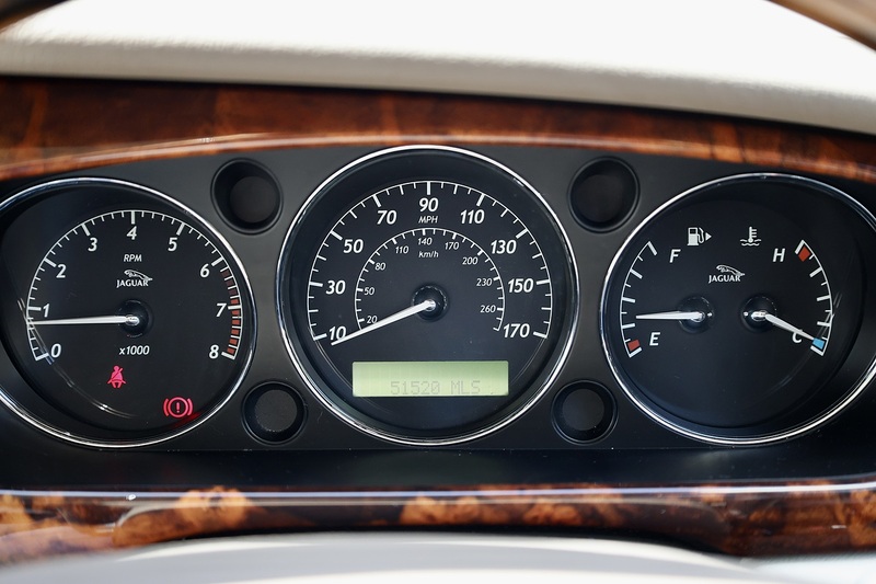 Jaguar XJ8 4.2 V8 Sovereign UK Supplied + Comprehensive History + Exceptional Condition Image 46